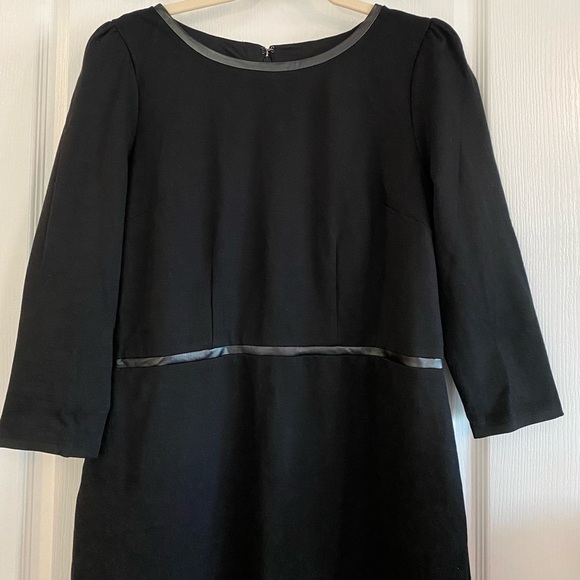 TALBOTS Black Ponte Knit Faux Leather Trim Dress Sz 10P 3/4 sleeves EUC - Picture 3 of 13